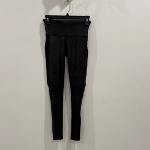 SPANX Jet Black Seamless Leggings size xs